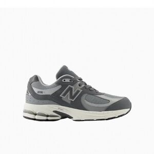 New Balance Kids' 2002R Sneaker